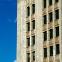 AD Classics: Woolworth Building / Cass Gilbert AD Classics: Woolworth Building / Cass Gilbert Vertical emphasis and ornate spandrel panels. Image © Aaron Sylvan