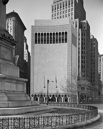 North Facade. Image © Ezra Stoller/Esto