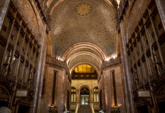 View into lobby. Image © Bob Estremera