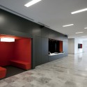 SFR Headquarters / Jean-Paul Viguier Architecture SFR Headquarters / Jean-Paul Viguier Architecture © Éric Sempé