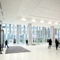 SFR Headquarters / Jean-Paul Viguier Architecture SFR Headquarters / Jean-Paul Viguier Architecture © Éric Sempé