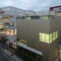 SFR Headquarters / Jean-Paul Viguier Architecture SFR Headquarters / Jean-Paul Viguier Architecture © Éric Sempé