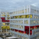 SFR Headquarters / Jean-Paul Viguier Architecture SFR Headquarters / Jean-Paul Viguier Architecture © Éric Sempé