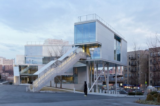 Campbell Sports Center - Columbia University (New York, NY) / Steven Holl Architects © Iwan Baan