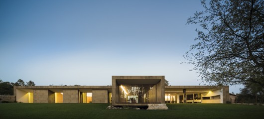 © FG+SG - Fernando Guerra + Sergio Guerra