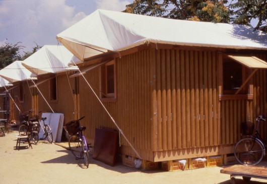 Paper Log House in Kobe, Japan. Image © Takanobu Sakuma