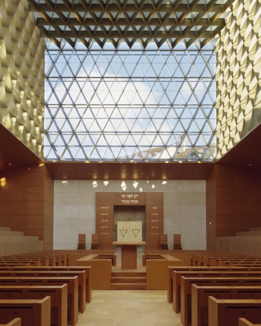 The Jewish Center in Munich, Germany. Architects: Wandel Hoefer Lorch + Hirsch. Image © Roland Halbe