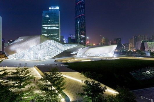 Guangzhou Opera House, Zaha Hadid Architects. Image © Iwan Baan