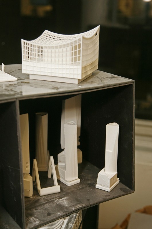 KPF’s models of concepts, facades, and building details. Image © John Chu/Kohn Pedersen Fox Associates