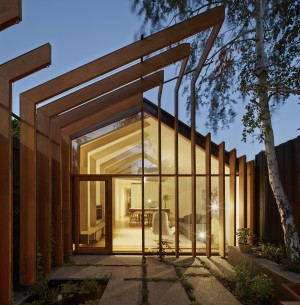 Cross Stitch House; Melbourne / FMD Architects. Image © Peter Bennetts