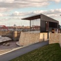 Principal Riverwalk Hub Spot / Substance Architecture Principal Riverwalk Hub Spot / Substance Architecture © Paul Crosby