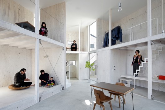 Courtesy of Naoomi Kurozumi Architectural Photographic Office