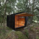 Forest Retreat / Uhlik architekti Forest Retreat / Uhlik architekti © Jan Kudej