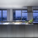 Open and Transparent to The City / Pitsou Kedem Architects Open and Transparent to The City / Pitsou Kedem Architects © Amit Geron