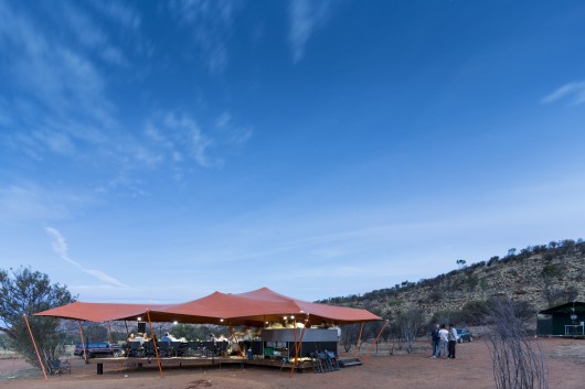 Larapinta Campsites / Neeson Murcutt Architects. Image © Brett Boardman