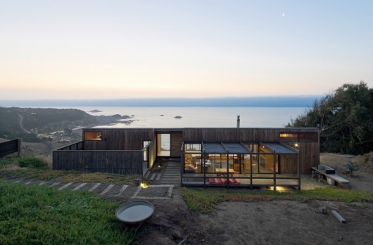 53d70a78c07a80d97100018d_yoga-house-wmr-