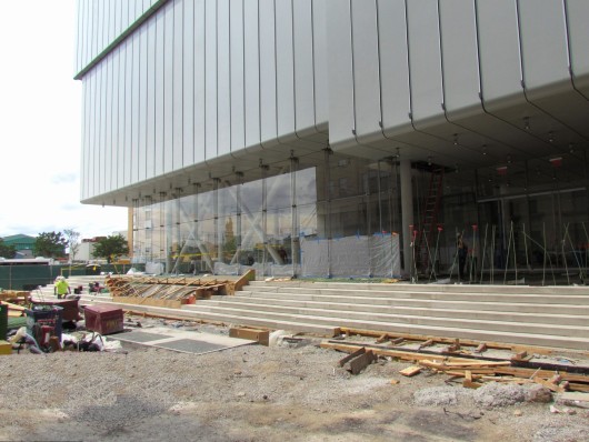 The main entrance of new Whitney, which faces the West Side Highway. Image © Paul Clemence