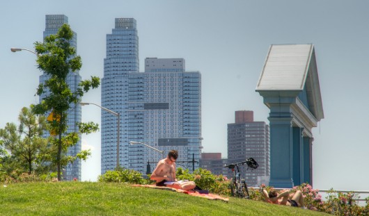 Turns out it's not the big buildings and big crowds that draw people to cities. Image © Flickr CC User Ed Yourdon