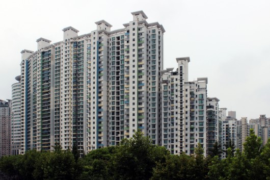 Real estate in Shanghai. Image © Pier Alessio Rizzardi