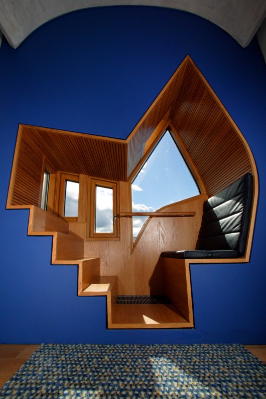 Window seat in an MSP office. Image © Scottish Parliamentary Corporate Body - 2012