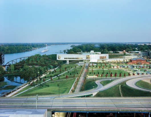 The Clinton Presidential Center by Polshek Partnership and Hargreaves Associates received a rating of Two Green Globes from the GBI. But would LEED have rated it the same?. Image © Timothy Hursley