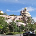 Waldspirale, Darmstadt, Germany. Image © Flickr CC User Jean-Pierre Dalbéra