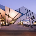 AD Round Up: Canadian Architecture to Be Thankful For The Crystal, extension to the Royal Ontario Museum by Studio Daniel Libeskind. Image © Andrew Rowat