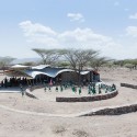 Iwan Baan: No Filter Konokono Vaccination and Educational Clinic, Selgas Cano and MIT Open Studio students; Turkana, Kenya. Image © Iwan Baan