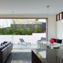 Mackay Terrace / Shaun Lockyer Architects Mackay Terrace / Shaun Lockyer Architects © Scott Burrows Photography