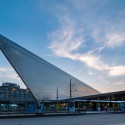 Rotterdam Central Station / Benthem Crouwel Architects + MVSA Architects + West 8 Rotterdam Central Station / Benthem Crouwel Architects + MVSA Architects + West 8 © Jannes Linders