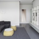 Layers of White / Pitsou Kedem Architects Layers of White / Pitsou Kedem Architects © Amit Geron