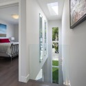 The Linear House / Green Dot Architects © Tom Arban