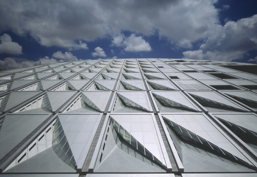Elegant north-facing skylights block direct sunlight from entering the reading room. Image Courtesy of Snøhetta