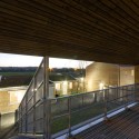 16 Social Housing Units Urban Refurbishment / a/LTA 16 Social Housing Units Urban Refurbishment / a/LTA © Fabrice Dehoche