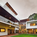 Bhuwalka House / Khosla Associates Bhuwalka House / Khosla Associates © Shamanth Patil J