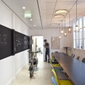 Amenagement Des Bureaux Ekimetrics / Estelle Vincent Architecture Amenagement Des Bureaux Ekimetrics / Estelle Vincent Architecture © Arnaud Schelstraete