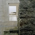 E/C House / SAMI-arquitectos E/C House / SAMI-arquitectos © Paulo Catrica