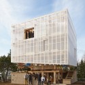 Nest We Grow  / College of Environmental Design UC Berkeley  + Kengo Kuma & Associates © Shinkenchiku-sha