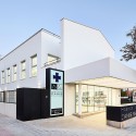 Veterinary Hospital Canis Mallorca / Estudi E. Torres Pujol Veterinary Hospital Canis Mallorca / Estudi E. Torres Pujol © Jose Hevia
