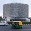 Mondeal Square in Ahmedabad / Blocher Blocher Partners Courtesy of Blocher Blocher Partners