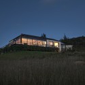 Casa en el Lago / De La Carrera - Cavanzo Arquitectura Casa en el Lago / De La Carrera - Cavanzo Arquitectura © Luis Alberto Mariño