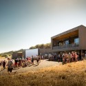 Muriwai Surf Club / Jasmax Muriwai Surf Club / Jasmax © Kenneth Li