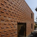 Termitary House / Tropical Space Termitary House / Tropical Space © Hiroyuki Oki