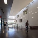 Manhattan High School / Gould Evans Manhattan High School / Gould Evans © Aaron Dougherty