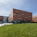 Manhattan High School / Gould Evans Manhattan High School / Gould Evans © Aaron Dougherty