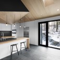 Bolton Residence / NatureHumaine Bolton Residence / NatureHumaine © Adrien Williams