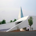 Autobahn Church Siegerland  / Schneider+Schumacher © Helen Schiffer