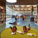 Wilkes Elementary School / Mahlum Wilkes Elementary School / Mahlum © Benjamin Benschneider