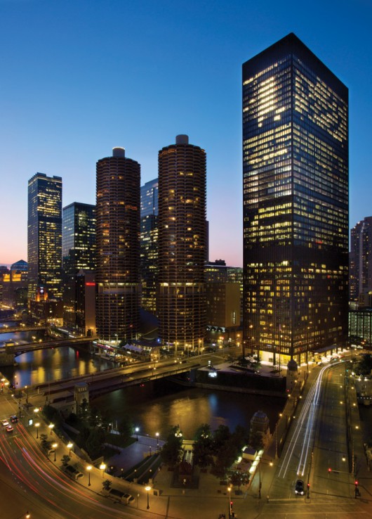 The former IBM Building in Chicago. Image Courtesy of DesignCurial