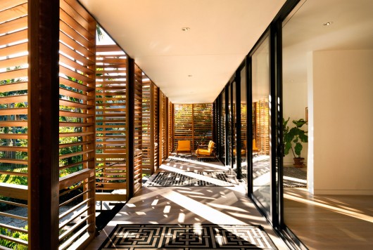 Courtesy of Brillhart Architecture 54eebdf6e58ece8925000081_brillhart-house-brillhart-architecture_porch_credit-stefani-fachini-530x356 54eebdf6e58ece8925000081_brillhart-house-brillhart-architecture_porch_credit-stefani-fachini-530x356 Brillhart House / Brillhart Architecture 54eebdf6e58ece8925000081 brillhart house brillhart architecture porch credit stefani fachini 530x356